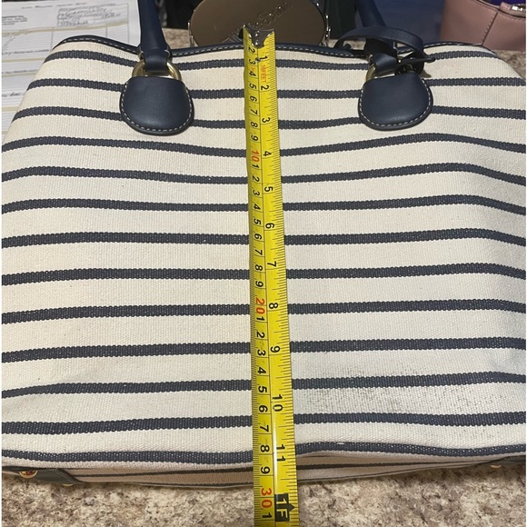 Lauren Ralph Lauren handbag - Picture 6 of 10